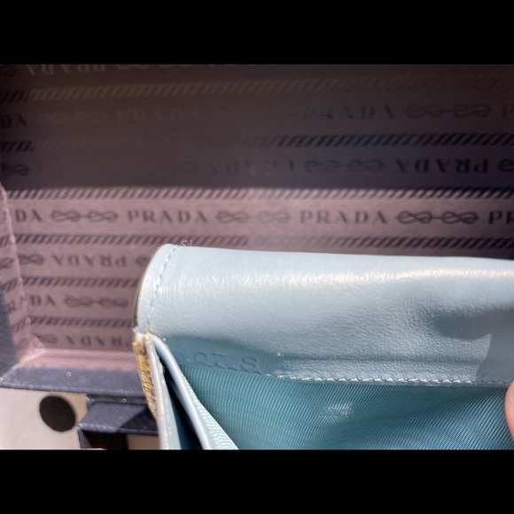 Vintage Rare Prada comic wallet with box Limited edition - Picture 9 of 13